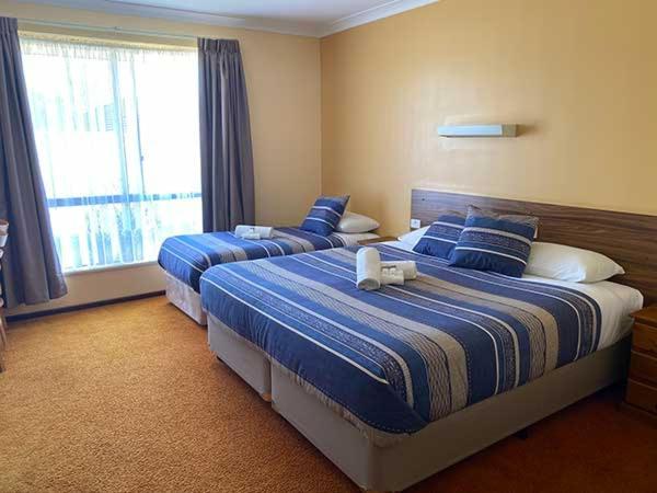 Donnybrook Motel Ngoại thất bức ảnh