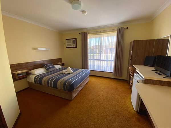 Donnybrook Motel Ngoại thất bức ảnh